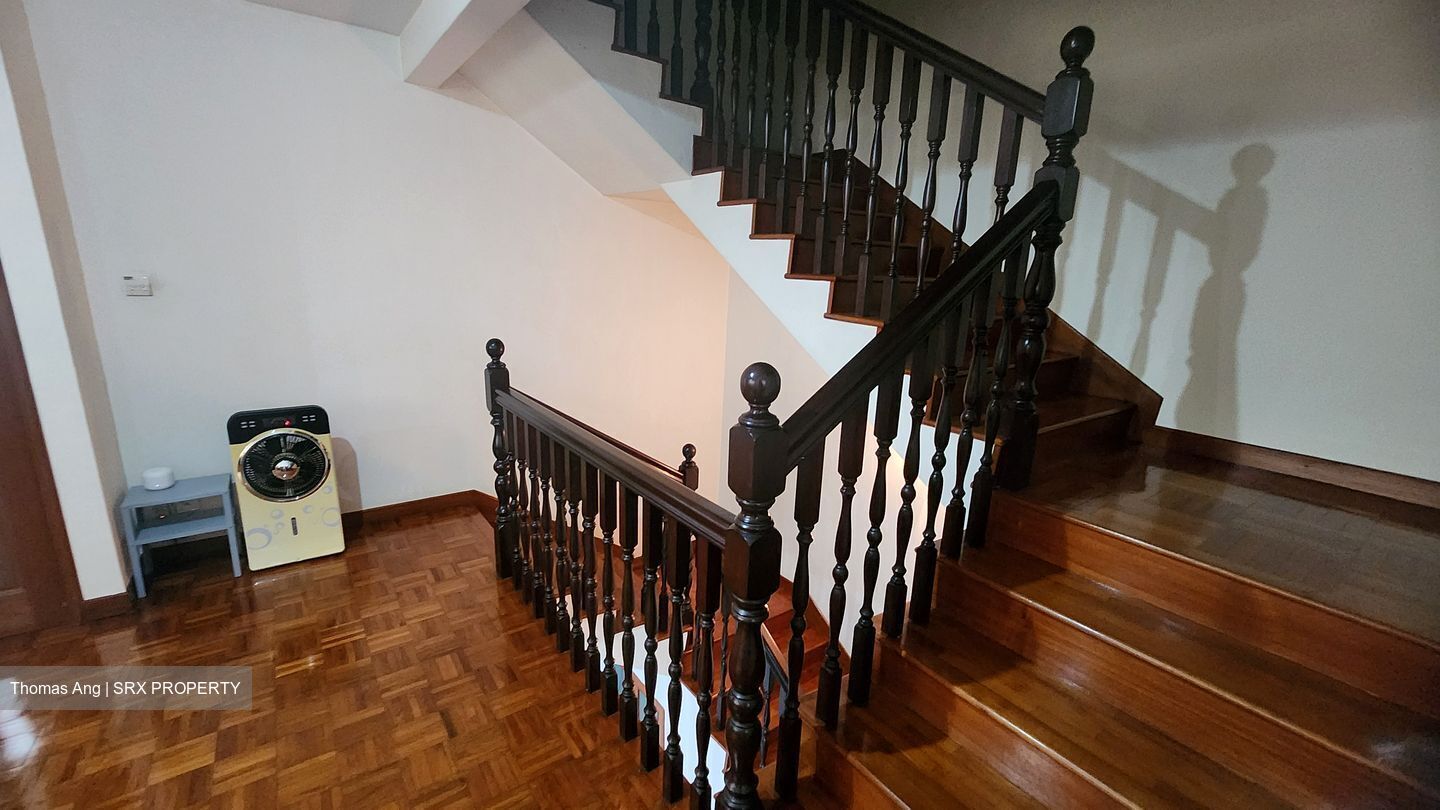 Lim Ah Pin Road (D19), Terrace #505589411